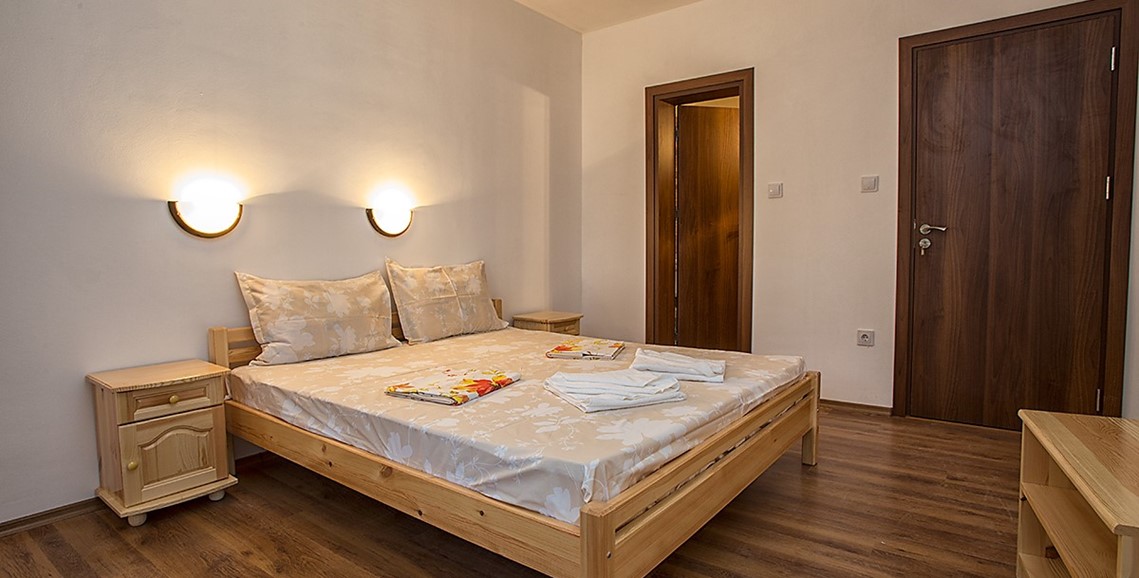 Стая с двойно легло (спалня) №2